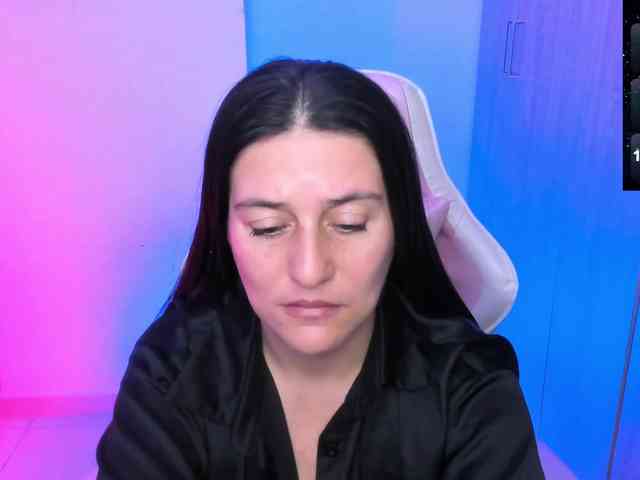 Saskyaajohnson webcam