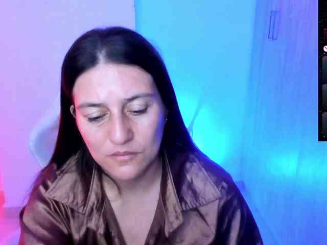 Saskyaajohnson webcam