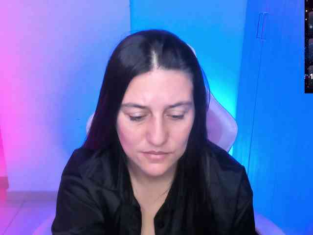 Saskyaajohnson webcam