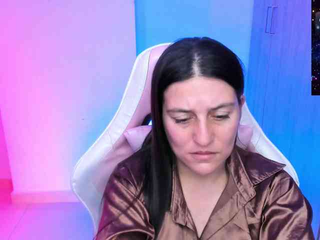Saskyaajohnson webcam