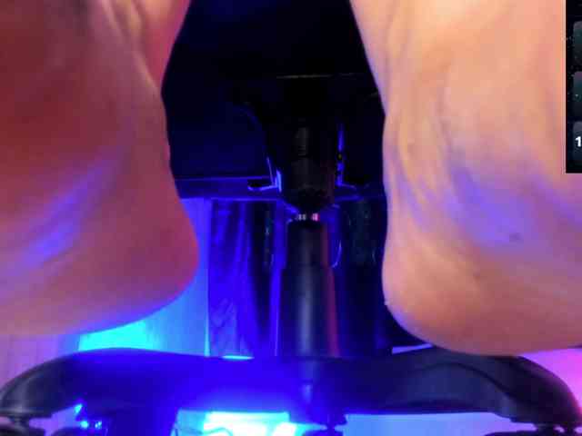 Saskyaajohnson webcam