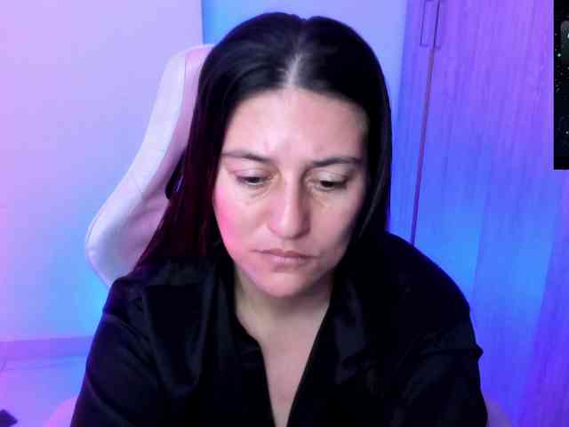 Saskyaajohnson webcam