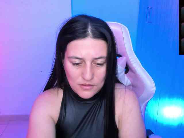 Saskyaajohnson webcam