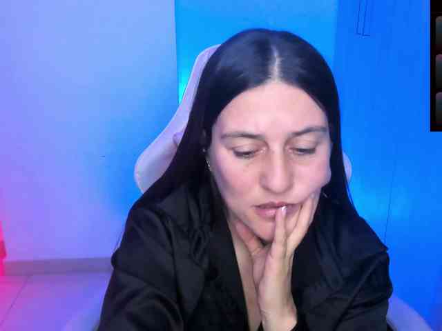 Saskyaajohnson webcam