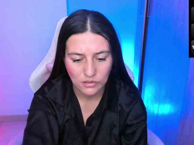 Saskyaajohnson webcam