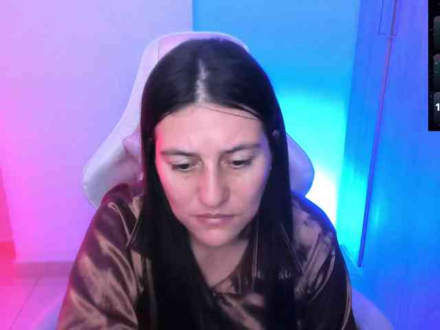 Saskyaajohnson webcam