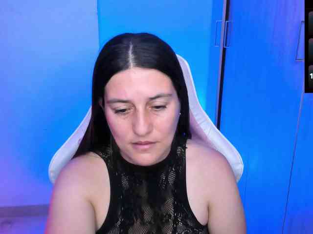 Saskyaajohnson webcam