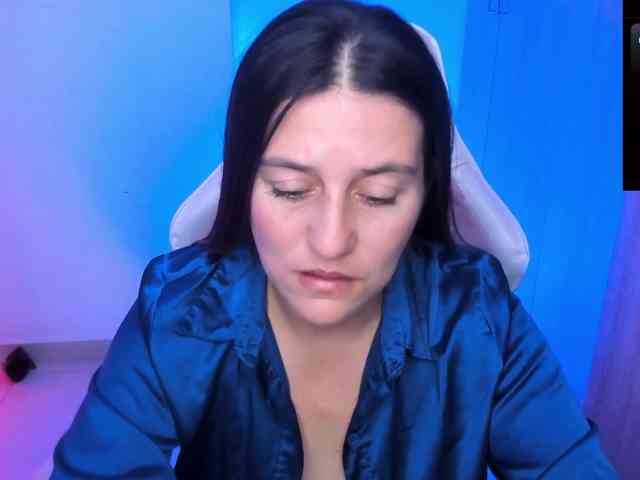 Saskyaajohnson webcam