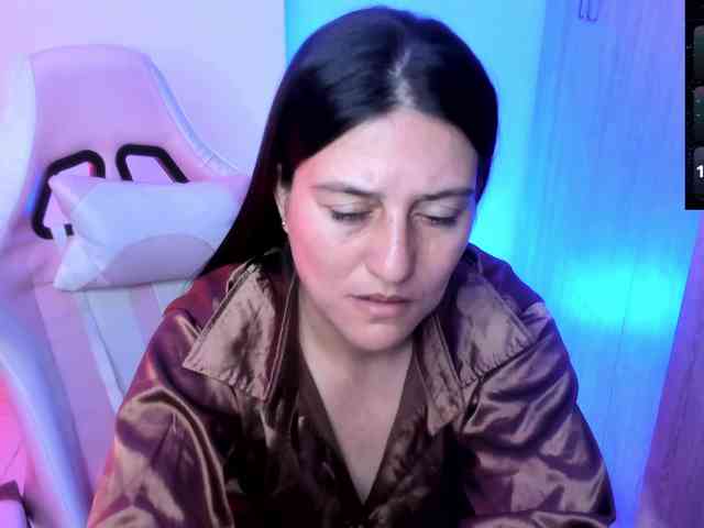 Saskyaajohnson webcam