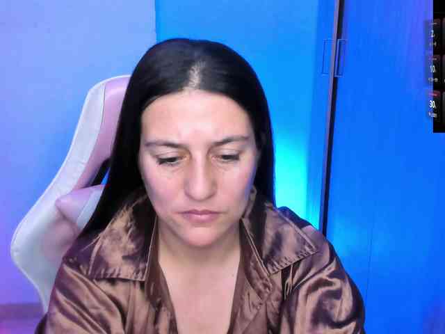 Saskyaajohnson webcam