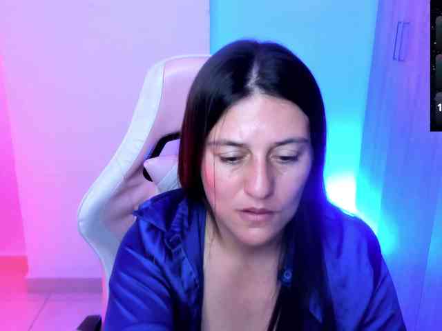 Saskyaajohnson webcam