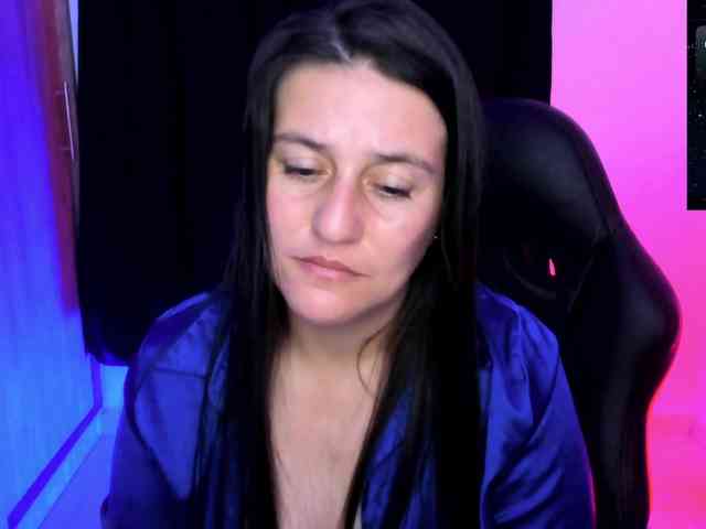 Saskyaajohnson webcam