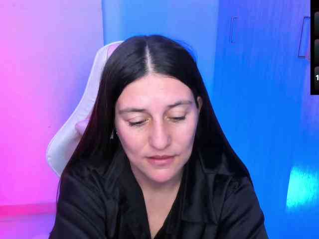 Saskyaajohnson webcam