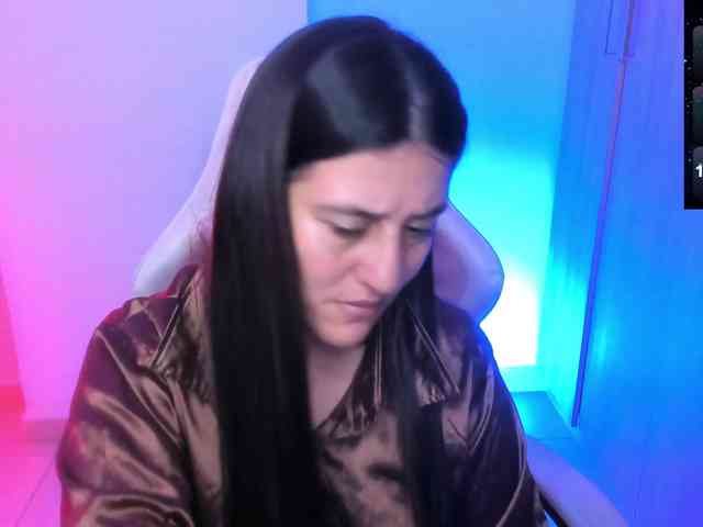 Saskyaajohnson webcam