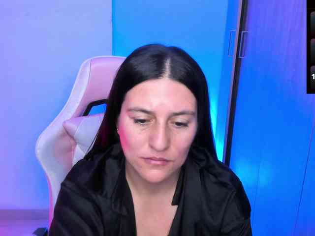 Saskyaajohnson webcam