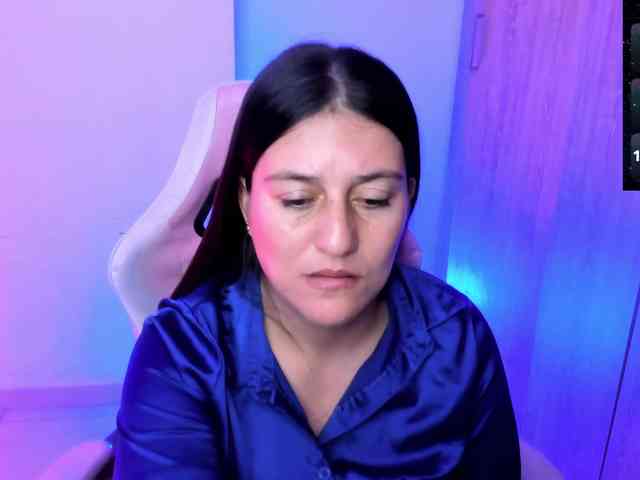 Saskyaajohnson webcam