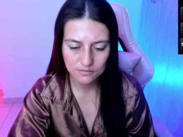 Saskyaajohnson webcam