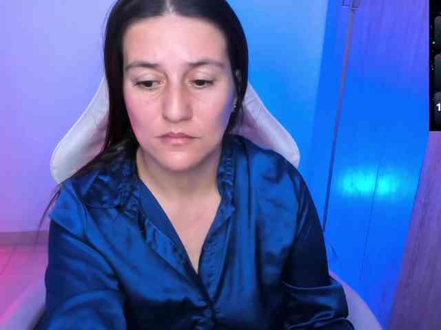 Saskyaajohnson webcam