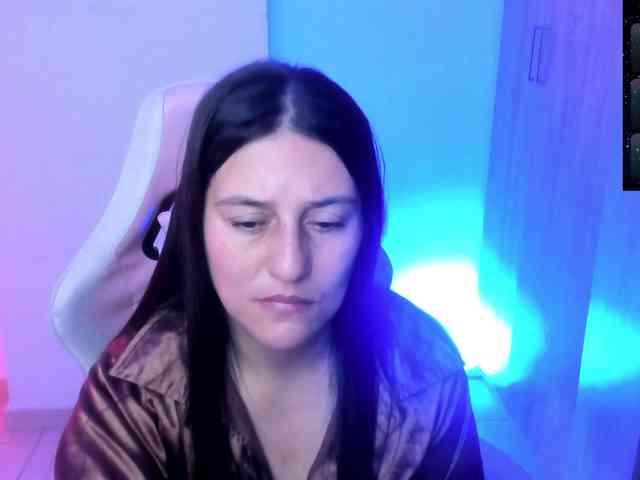 Saskyaajohnson webcam