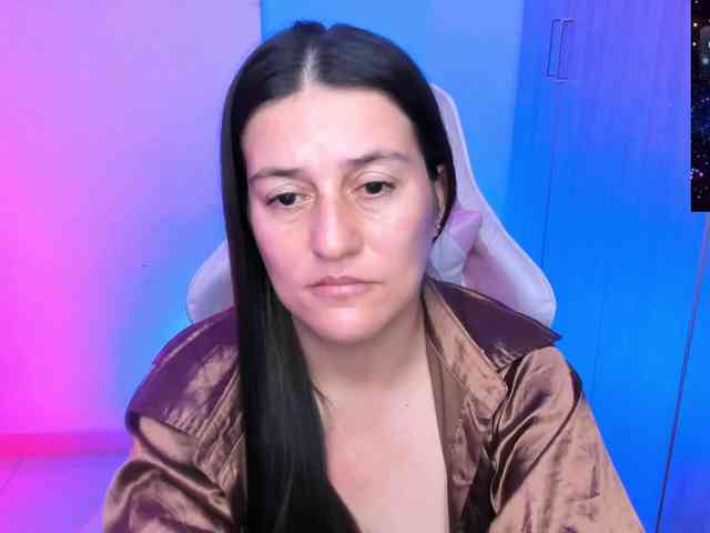 Saskyaajohnson webcam