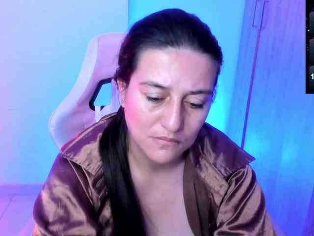 Saskyaajohnson webcam