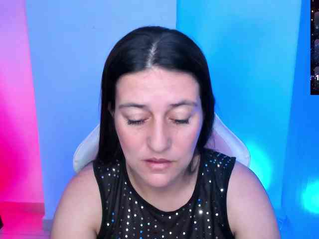 Saskyaajohnson webcam