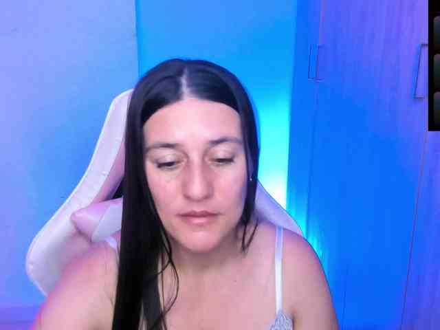 Saskyaajohnson webcam