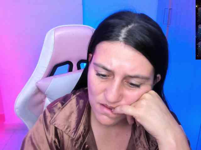 Saskyaajohnson webcam