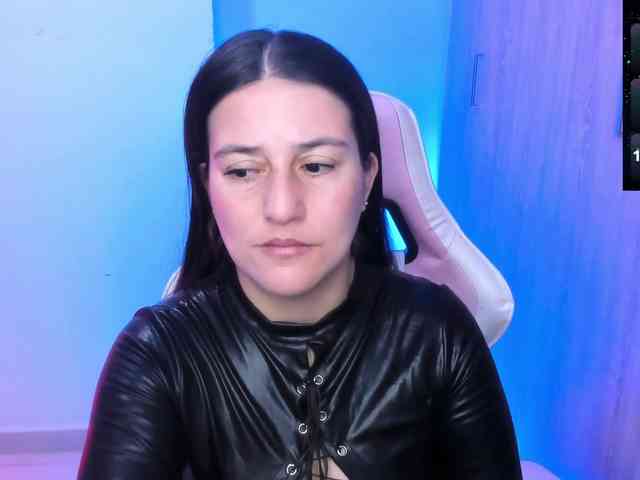 Saskyaajohnson webcam