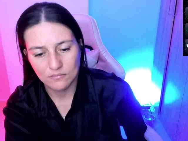 Saskyaajohnson webcam