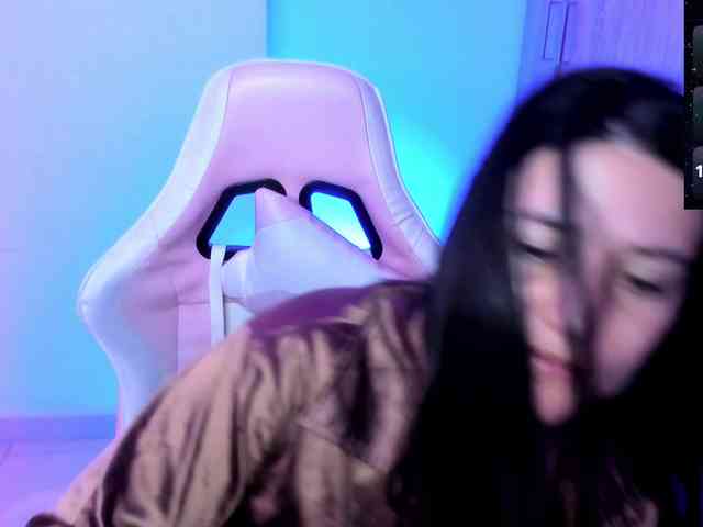 Saskyaajohnson webcam