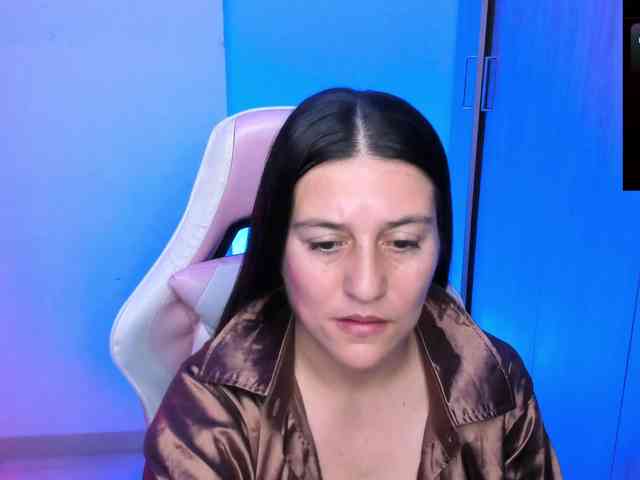 Saskyaajohnson webcam