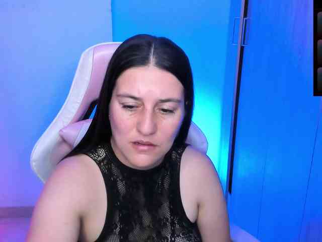 Saskyaajohnson webcam