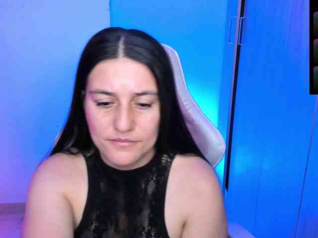 Saskyaajohnson webcam