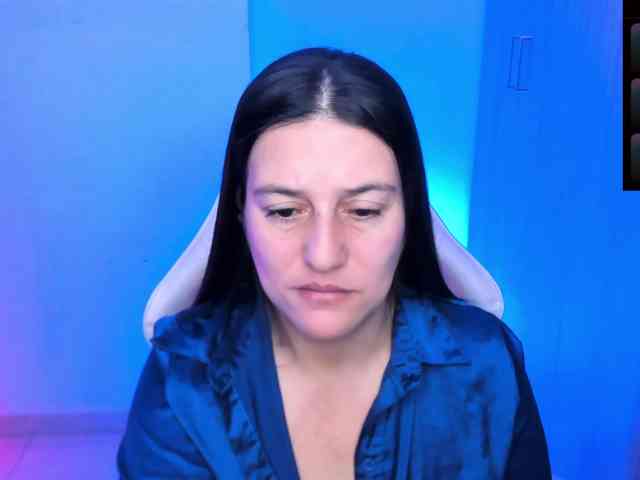 Saskyaajohnson webcam