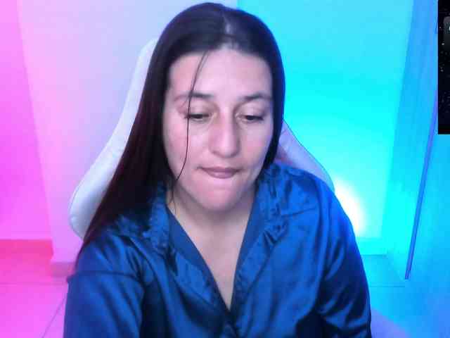 Saskyaajohnson webcam