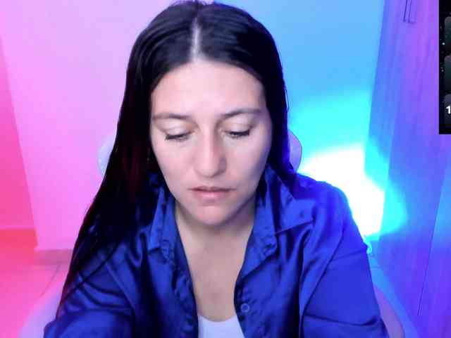Saskyaajohnson webcam
