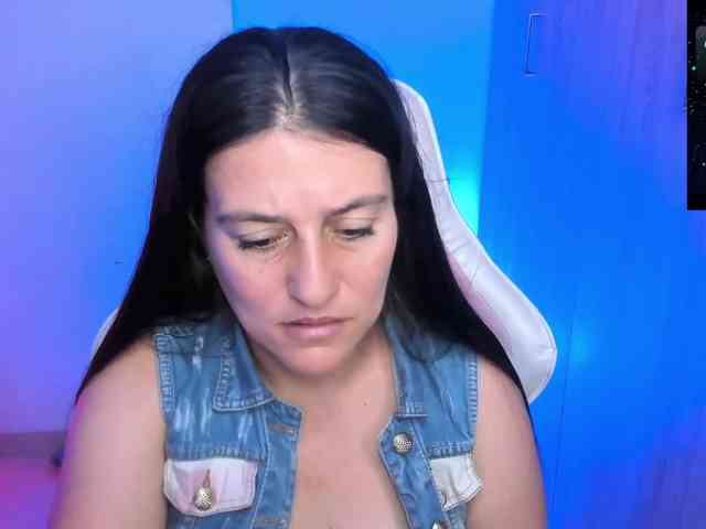 Saskyaajohnson webcam