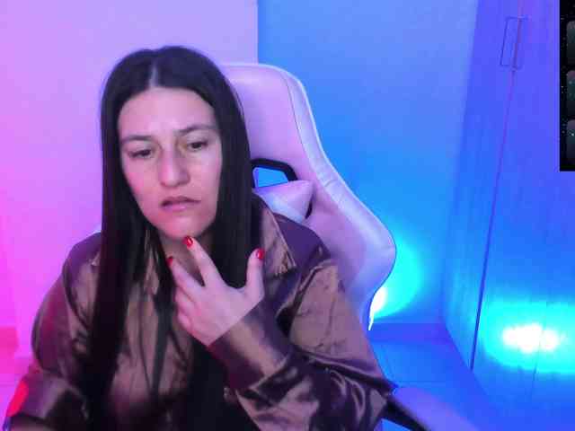 Saskyaajohnson webcam