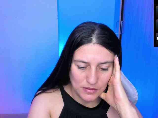 Saskyaajohnson webcam