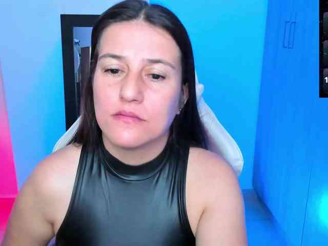 Saskyaajohnson webcam