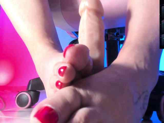 Saskyaajohnson webcam