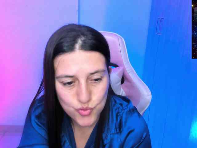 Saskyaajohnson webcam