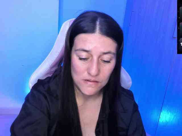 Saskyaajohnson webcam