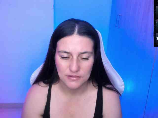 Saskyaajohnson webcam