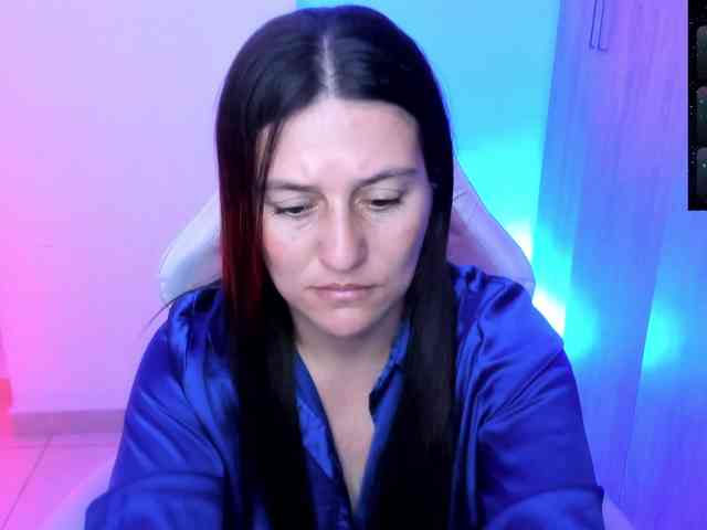 Saskyaajohnson webcam