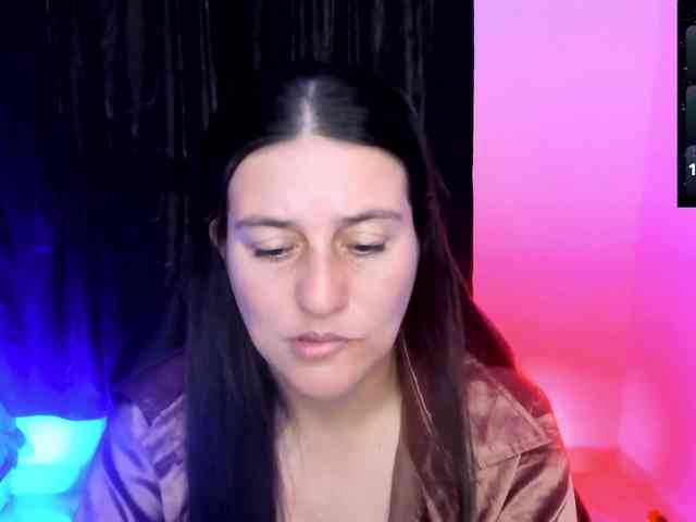 Saskyaajohnson webcam