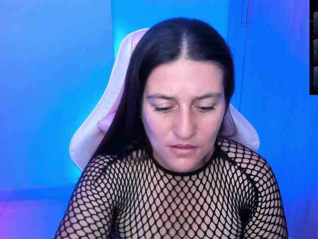 Saskyaajohnson webcam