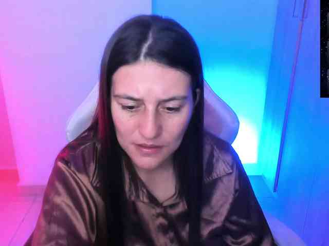 Saskyaajohnson webcam