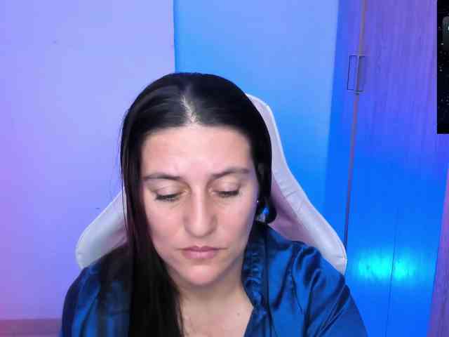 Saskyaajohnson webcam